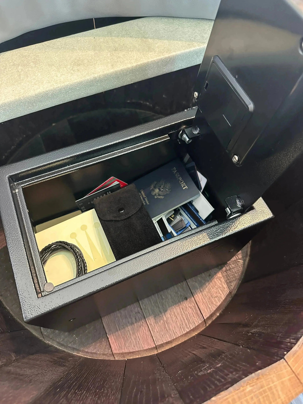 Luxury Captain Barrel Chair – Solid Oak Wine Barrel